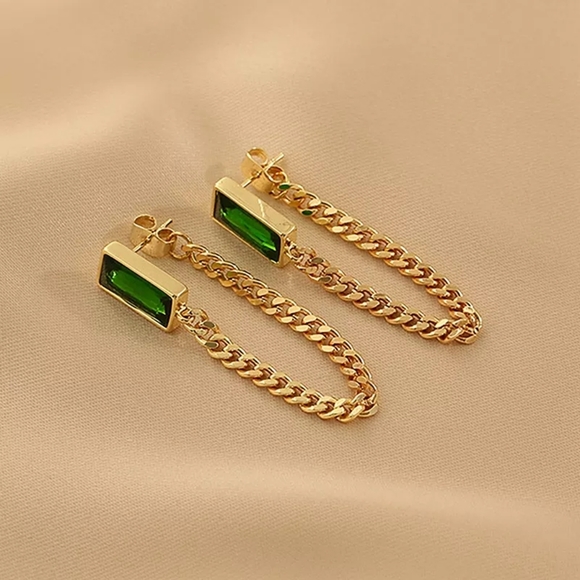 Jewelry - Pretty Dangle Cuban Chain Earrings